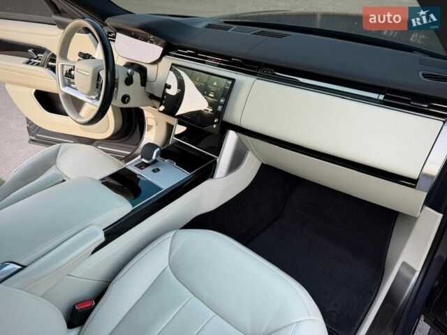 Чорний Ленд Ровер Рендж Ровер, об'ємом двигуна 3 л та пробігом 9 тис. км за 179900 $, фото 60 на Automoto.ua