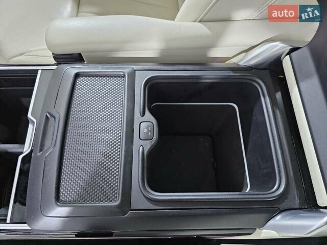Чорний Ленд Ровер Рендж Ровер, об'ємом двигуна 4.39 л та пробігом 39 тис. км за 159999 $, фото 29 на Automoto.ua