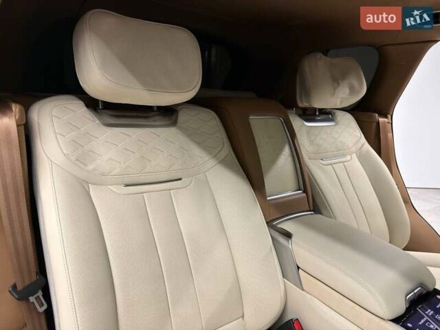 Черный Ленд Ровер Рендж Ровер, объемом двигателя 3 л и пробегом 32 тыс. км за 255000 $, фото 60 на Automoto.ua