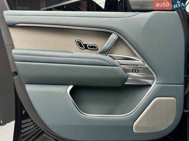 Чорний Ленд Ровер Рендж Ровер, об'ємом двигуна 4.4 л та пробігом 34 тис. км за 268000 $, фото 25 на Automoto.ua