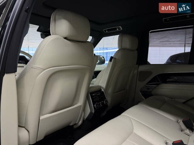 Черный Ленд Ровер Рендж Ровер, объемом двигателя 3 л и пробегом 64 тыс. км за 165000 $, фото 24 на Automoto.ua