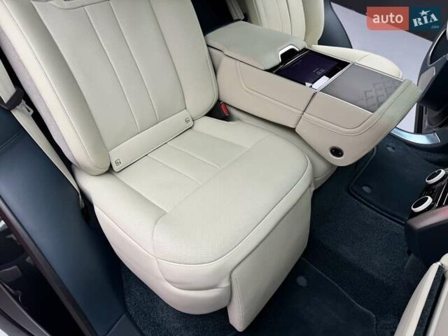 Чорний Ленд Ровер Рендж Ровер, об'ємом двигуна 4.4 л та пробігом 34 тис. км за 268000 $, фото 51 на Automoto.ua