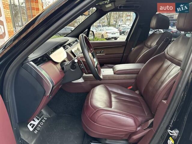 Чорний Ленд Ровер Рендж Ровер, об'ємом двигуна 4.39 л та пробігом 57 тис. км за 176000 $, фото 20 на Automoto.ua