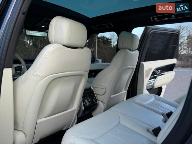 Чорний Ленд Ровер Рендж Ровер, об'ємом двигуна 3 л та пробігом 9 тис. км за 179900 $, фото 65 на Automoto.ua