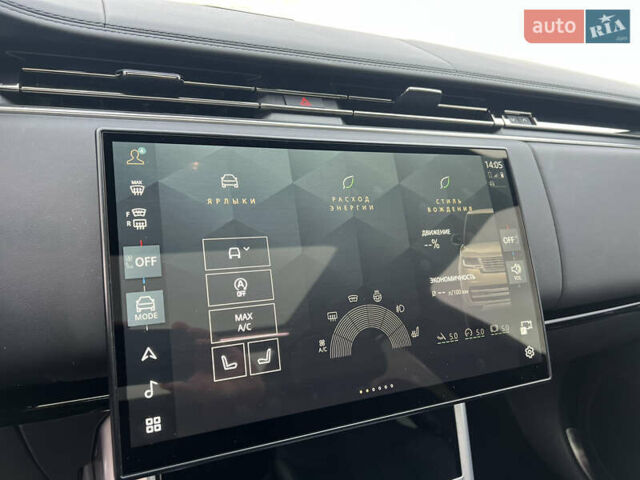 Ленд Ровер Рендж Ровер 2023 в Днепре (Днепропетровске) на Automoto.ua Черный Ленд Ровер Рендж Ровер, объемом двигателя 4.4 л и пробегом 20 тыс. км за 165000 $, фото 12 на Automoto.ua