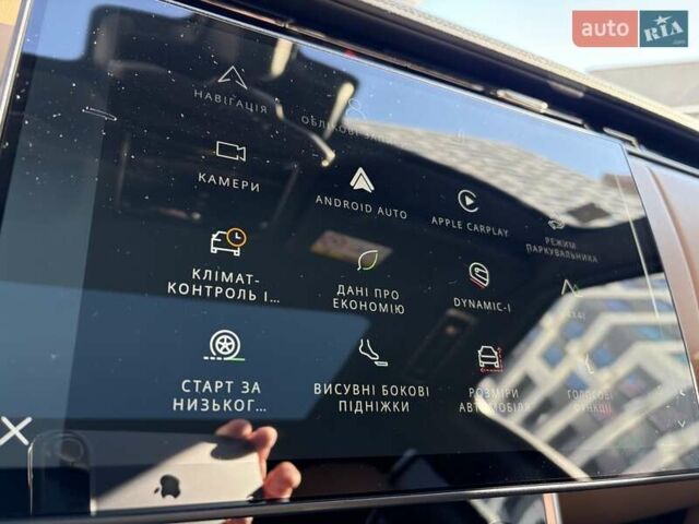 Чорний Ленд Ровер Рендж Ровер, об'ємом двигуна 3 л та пробігом 40 тис. км за 175333 $, фото 10 на Automoto.ua