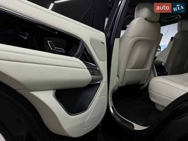 Черный Ленд Ровер Рендж Ровер, объемом двигателя 3 л и пробегом 64 тыс. км за 165000 $, фото 22 на Automoto.ua