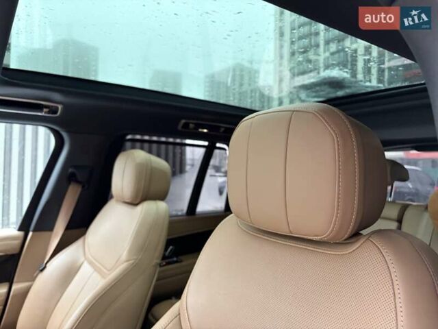 Черный Ленд Ровер Рендж Ровер, объемом двигателя 3 л и пробегом 40 тыс. км за 177333 $, фото 24 на Automoto.ua