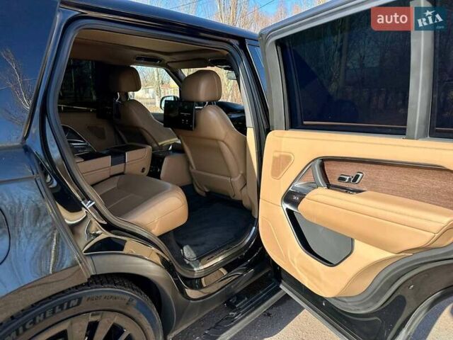 Чорний Ленд Ровер Рендж Ровер, об'ємом двигуна 4.39 л та пробігом 64 тис. км за 179900 $, фото 60 на Automoto.ua