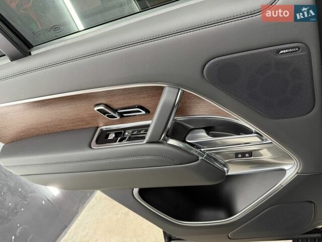 Черный Ленд Ровер Рендж Ровер, объемом двигателя 4.39 л и пробегом 46 тыс. км за 174000 $, фото 70 на Automoto.ua