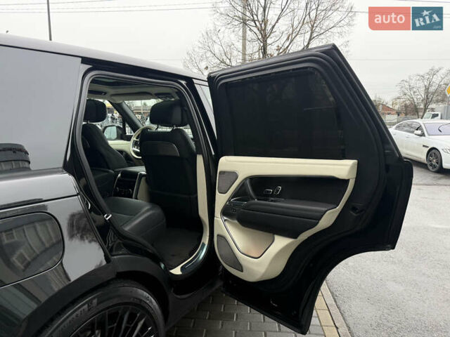 Чорний Ленд Ровер Рендж Ровер, об'ємом двигуна 4.39 л та пробігом 26 тис. км за 208000 $, фото 30 на Automoto.ua