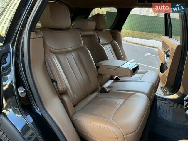 Чорний Ленд Ровер Рендж Ровер, об'ємом двигуна 3 л та пробігом 31 тис. км за 159000 $, фото 46 на Automoto.ua