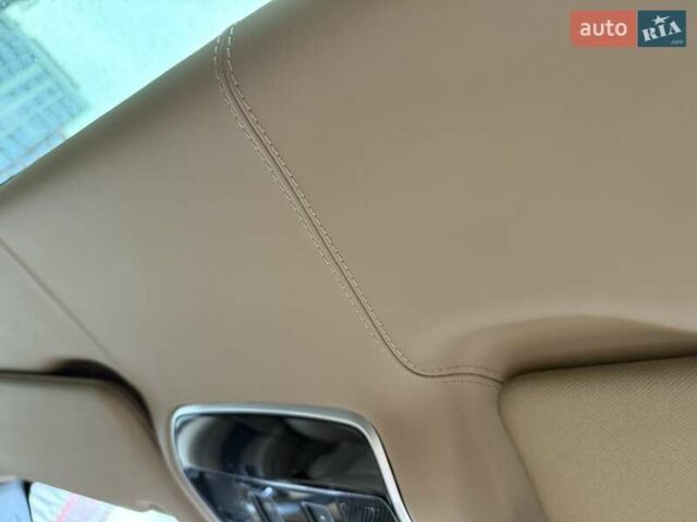 Ленд Ровер Рендж Ровер 2023 в Киеве на Automoto.ua Черный Ленд Ровер Рендж Ровер, объемом двигателя 4.39 л и пробегом 19 тыс. км за 221000 $, фото 2 на Automoto.ua