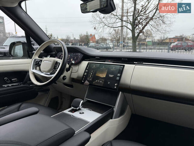 Чорний Ленд Ровер Рендж Ровер, об'ємом двигуна 4.39 л та пробігом 26 тис. км за 208000 $, фото 32 на Automoto.ua