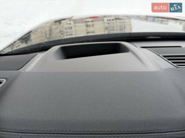 Чорний Ленд Ровер Рендж Ровер, об'ємом двигуна 3 л та пробігом 40 тис. км за 177111 $, фото 76 на Automoto.ua