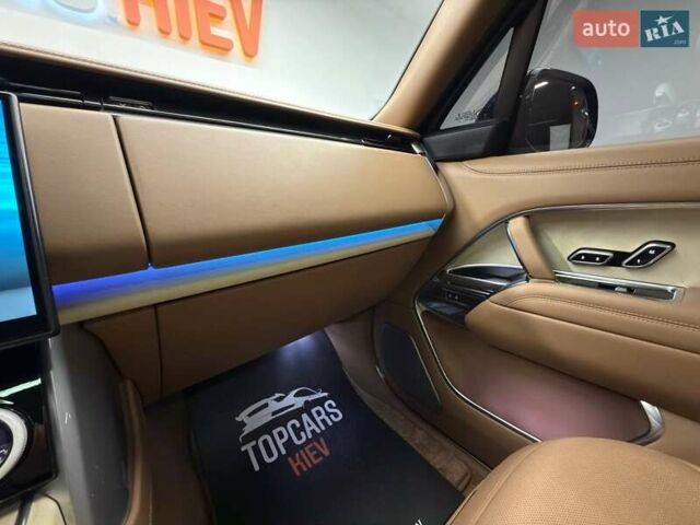 Черный Ленд Ровер Рендж Ровер, объемом двигателя 3 л и пробегом 32 тыс. км за 255000 $, фото 101 на Automoto.ua