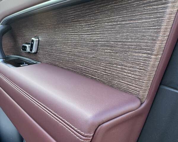 Чорний Ленд Ровер Рендж Ровер, об'ємом двигуна 3 л та пробігом 37 тис. км за 147000 $, фото 37 на Automoto.ua