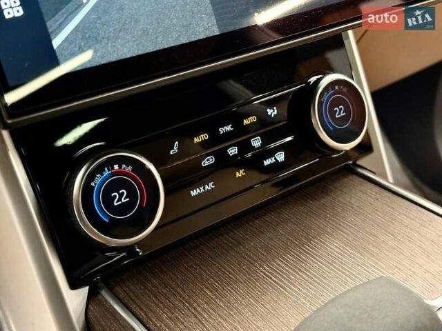 Ленд Ровер Рендж Ровер 2023 в Киеве на Automoto.ua Черный Ленд Ровер Рендж Ровер, объемом двигателя 3 л и пробегом 29 тыс. км за 187800 $, фото 27 на Automoto.ua