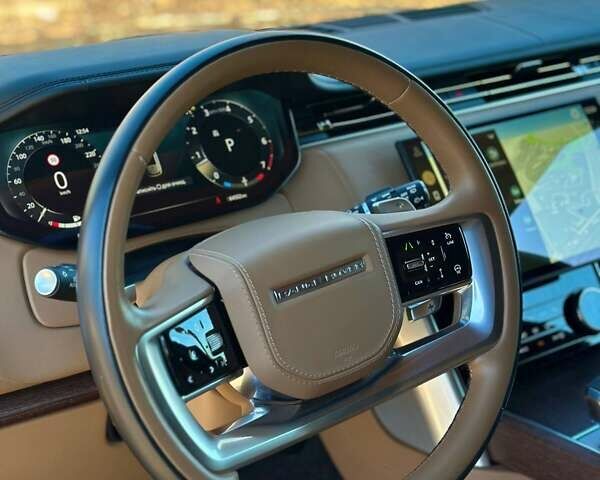 Чорний Ленд Ровер Рендж Ровер, об'ємом двигуна 4.39 л та пробігом 64 тис. км за 179900 $, фото 32 на Automoto.ua