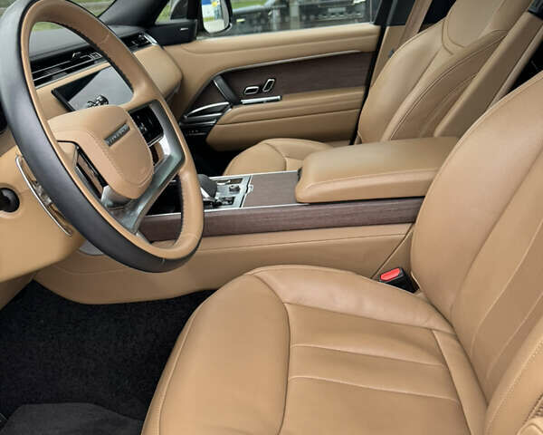 Чорний Ленд Ровер Рендж Ровер, об'ємом двигуна 3 л та пробігом 75 тис. км за 164900 $, фото 62 на Automoto.ua