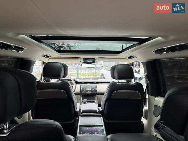 Чорний Ленд Ровер Рендж Ровер, об'ємом двигуна 4.39 л та пробігом 26 тис. км за 208000 $, фото 28 на Automoto.ua