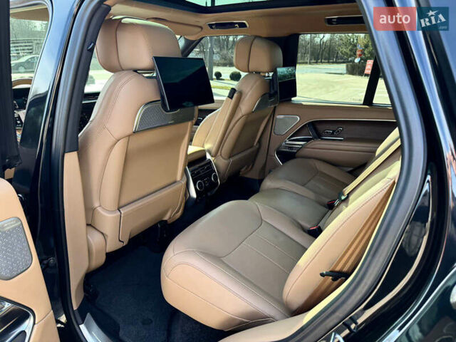 Чорний Ленд Ровер Рендж Ровер, об'ємом двигуна 4.39 л та пробігом 69 тис. км за 170000 $, фото 11 на Automoto.ua