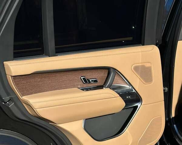 Чорний Ленд Ровер Рендж Ровер, об'ємом двигуна 4.39 л та пробігом 64 тис. км за 179900 $, фото 72 на Automoto.ua