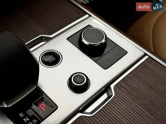 Ленд Ровер Рендж Ровер 2023 в Киеве на Automoto.ua Черный Ленд Ровер Рендж Ровер, объемом двигателя 3 л и пробегом 29 тыс. км за 187800 $, фото 26 на Automoto.ua