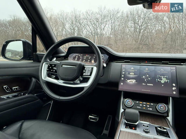Черный Ленд Ровер Рендж Ровер, объемом двигателя 4.39 л и пробегом 49 тыс. км за 187000 $, фото 6 на Automoto.ua