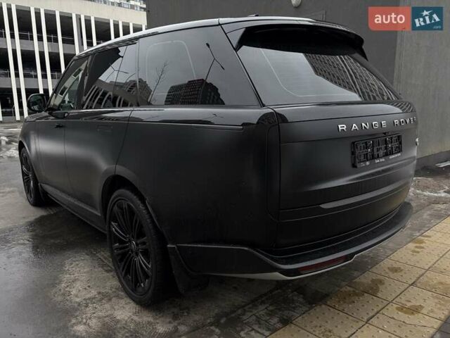 Чорний Ленд Ровер Рендж Ровер, об'ємом двигуна 4.39 л та пробігом 22 тис. км за 184444 $, фото 4 на Automoto.ua