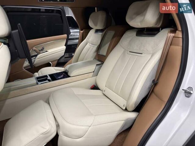 Черный Ленд Ровер Рендж Ровер, объемом двигателя 3 л и пробегом 32 тыс. км за 255000 $, фото 52 на Automoto.ua