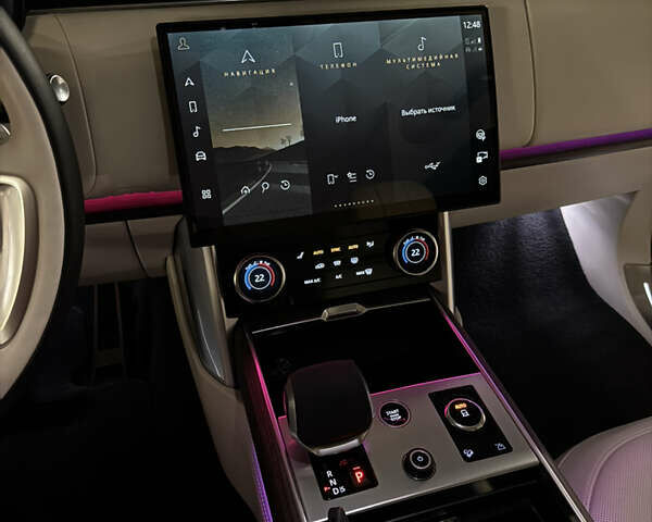 Черный Ленд Ровер Рендж Ровер, объемом двигателя 4.39 л и пробегом 21 тыс. км за 205000 $, фото 18 на Automoto.ua