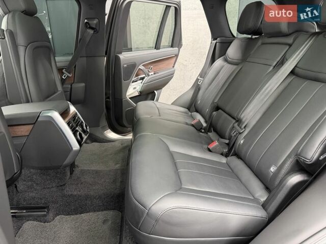 Черный Ленд Ровер Рендж Ровер, объемом двигателя 4.39 л и пробегом 46 тыс. км за 174000 $, фото 73 на Automoto.ua