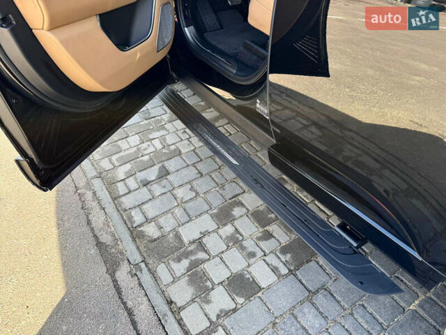 Чорний Ленд Ровер Рендж Ровер, об'ємом двигуна 4.39 л та пробігом 69 тис. км за 170000 $, фото 16 на Automoto.ua