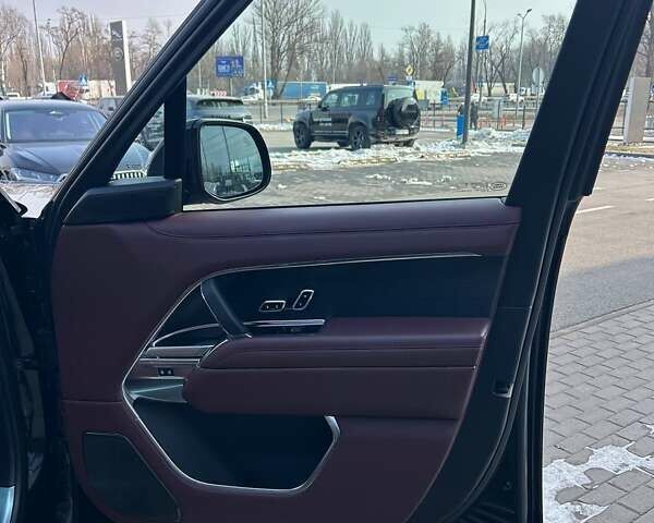 Чорний Ленд Ровер Рендж Ровер, об'ємом двигуна 3 л та пробігом 45 тис. км за 168777 $, фото 28 на Automoto.ua