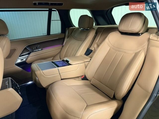 Черный Ленд Ровер Рендж Ровер, объемом двигателя 4.39 л и пробегом 70 тыс. км за 169000 $, фото 44 на Automoto.ua