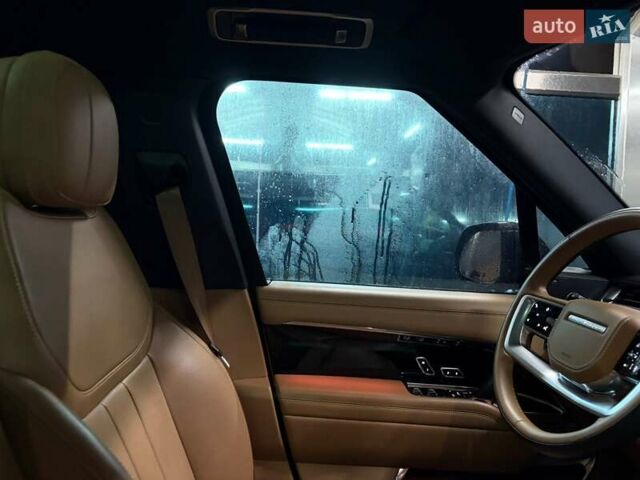 Черный Ленд Ровер Рендж Ровер, объемом двигателя 3 л и пробегом 40 тыс. км за 177333 $, фото 4 на Automoto.ua