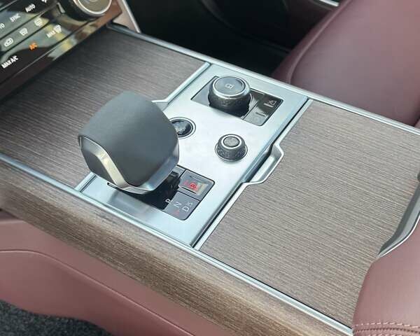 Чорний Ленд Ровер Рендж Ровер, об'ємом двигуна 3 л та пробігом 37 тис. км за 147000 $, фото 28 на Automoto.ua