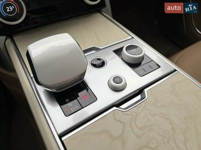 Чорний Ленд Ровер Рендж Ровер, об'ємом двигуна 3 л та пробігом 32 тис. км за 259000 $, фото 19 на Automoto.ua