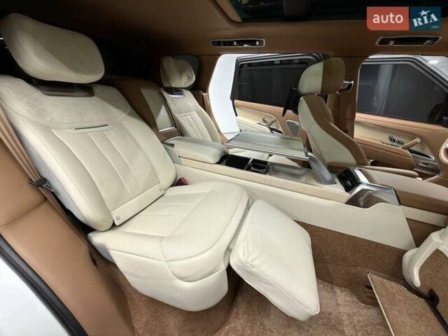 Черный Ленд Ровер Рендж Ровер, объемом двигателя 3 л и пробегом 32 тыс. км за 255000 $, фото 65 на Automoto.ua