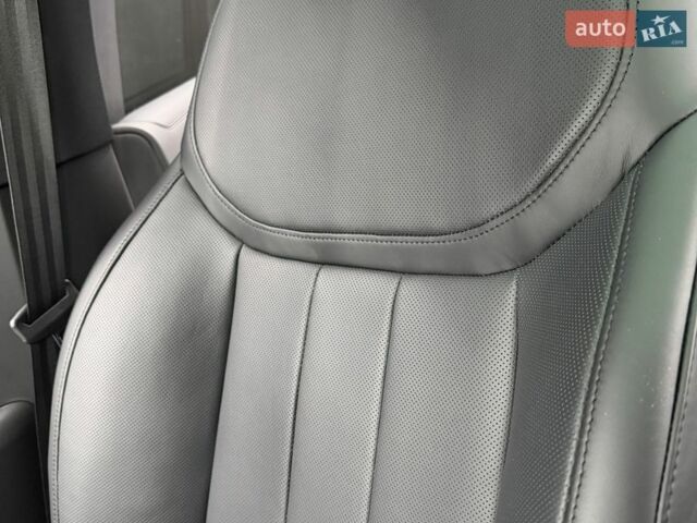 Черный Ленд Ровер Рендж Ровер, объемом двигателя 4.39 л и пробегом 46 тыс. км за 174000 $, фото 64 на Automoto.ua