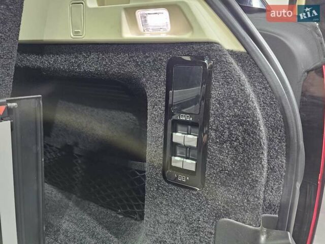 Чорний Ленд Ровер Рендж Ровер, об'ємом двигуна 4.39 л та пробігом 39 тис. км за 159999 $, фото 13 на Automoto.ua
