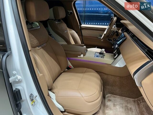 Черный Ленд Ровер Рендж Ровер, объемом двигателя 3 л и пробегом 33 тыс. км за 239900 $, фото 43 на Automoto.ua