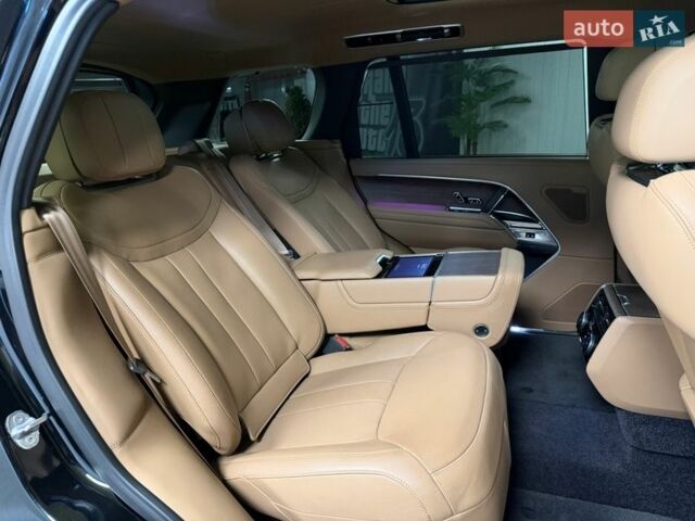 Черный Ленд Ровер Рендж Ровер, объемом двигателя 4.39 л и пробегом 70 тыс. км за 169000 $, фото 42 на Automoto.ua