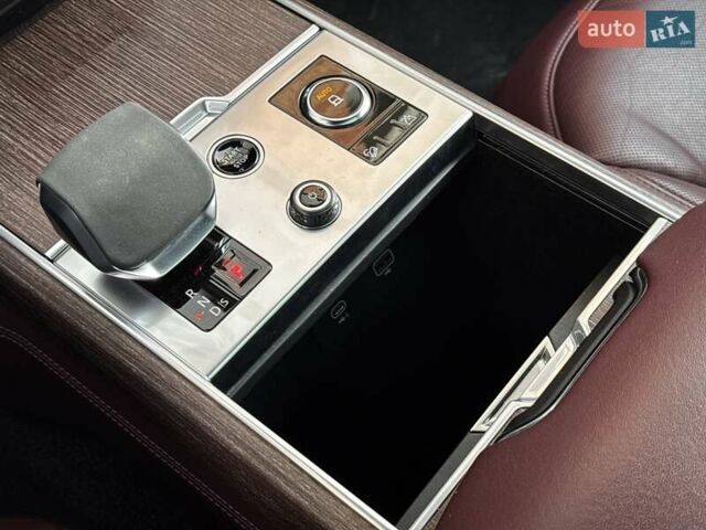 Чорний Ленд Ровер Рендж Ровер, об'ємом двигуна 4.39 л та пробігом 57 тис. км за 176000 $, фото 23 на Automoto.ua