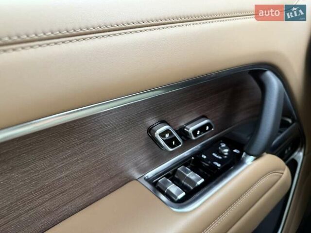 Черный Ленд Ровер Рендж Ровер, объемом двигателя 3 л и пробегом 39 тыс. км за 177111 $, фото 7 на Automoto.ua