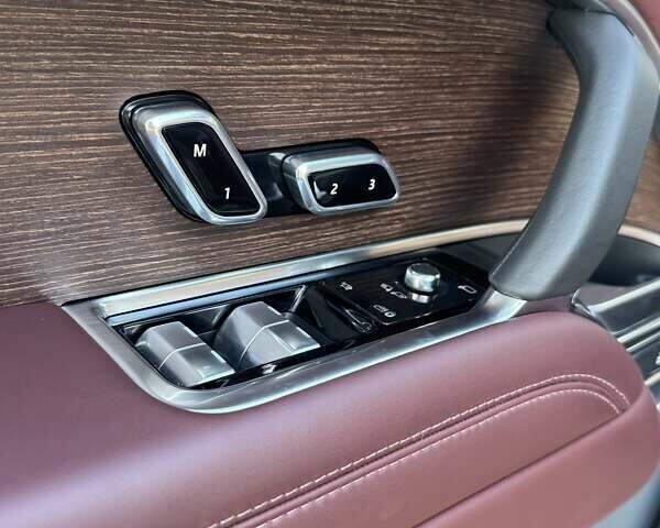 Чорний Ленд Ровер Рендж Ровер, об'ємом двигуна 3 л та пробігом 37 тис. км за 147000 $, фото 32 на Automoto.ua