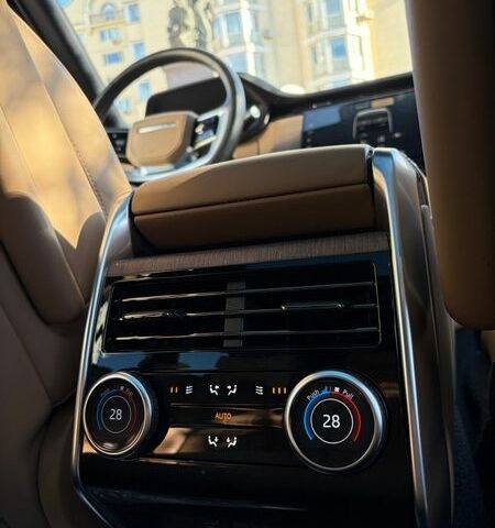 Чорний Ленд Ровер Рендж Ровер, об'ємом двигуна 4.39 л та пробігом 23 тис. км за 185500 $, фото 27 на Automoto.ua