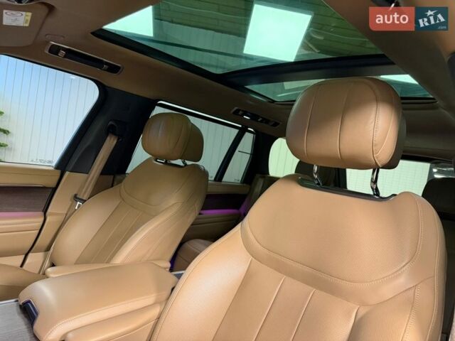 Черный Ленд Ровер Рендж Ровер, объемом двигателя 4.39 л и пробегом 70 тыс. км за 169000 $, фото 40 на Automoto.ua