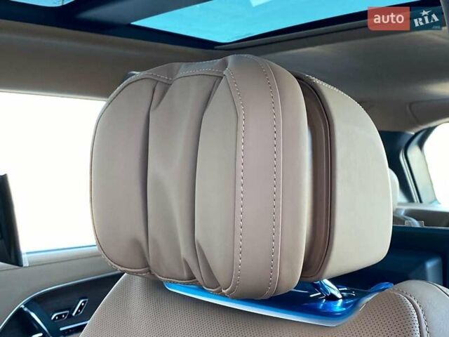 Черный Ленд Ровер Рендж Ровер, объемом двигателя 4.39 л и пробегом 97 тыс. км за 175000 $, фото 5 на Automoto.ua